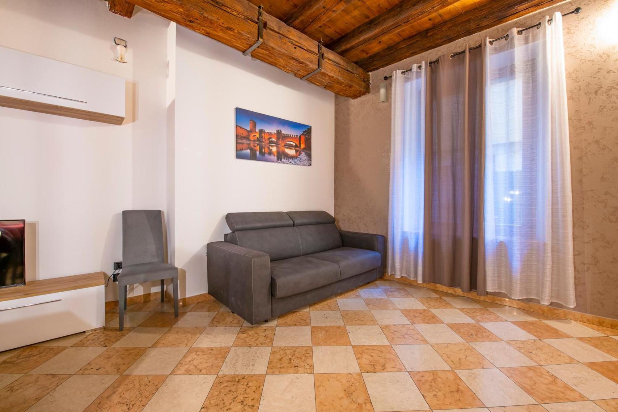 Arena Suite Mazzini Verona Centro Buitenkant foto
