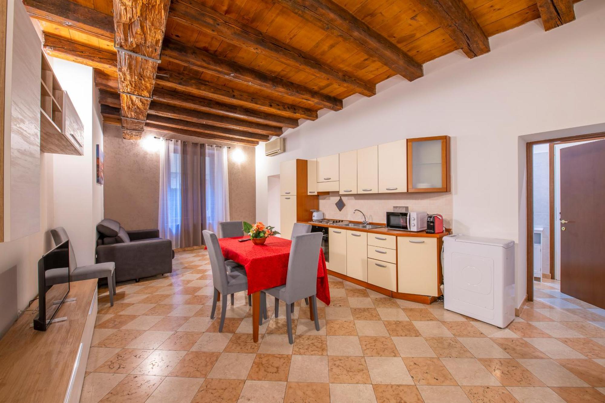 Arena Suite Mazzini Verona Centro Buitenkant foto